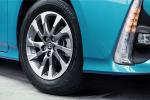 Toyota Prius Plug-in Hybrid 2016 года